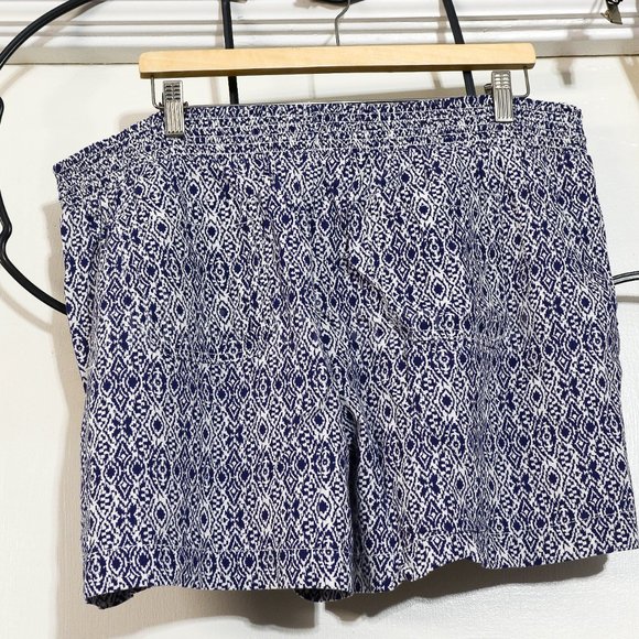 Briggs Ladies’ Linen Blend Shorts in Blue . - Picture 4 of 4